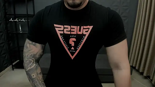 Snapshot of TonyWilcox chatting on November 12, 2025, 5:22 am TonyWilcox online show from November 12, 2025, 5:22 am