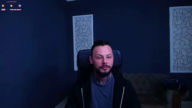 Snapshot of BrianHunts chatting on November 8, 2025, 5:22 am BrianHunts online show from November 8, 2025, 5:22 am