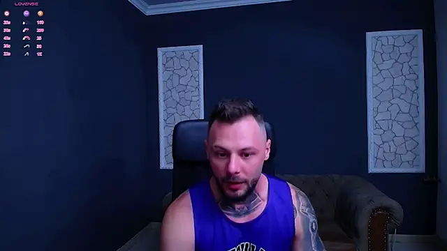 Snapshot of BrianHunts chatting on October 15, 2025, 4:44 am BrianHunts online show from October 15, 2025, 4:44 am