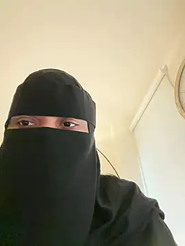 Submissive Arab online show from May 29, 2026, 11:33 pm