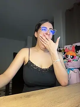  Niah  online show from April 13, 2026, 2:15 am