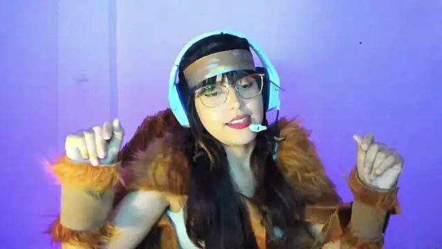 Little Lisy online show from December 1, 2025, 5:08 am