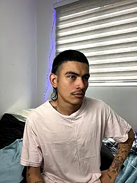 sorry-mom69 online show from November 15, 2025, 5:50 pm