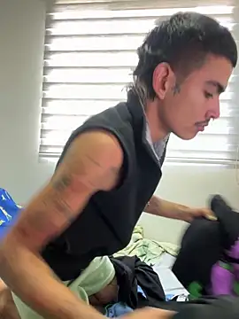 sorry-mom69 online show from April 18, 2026, 5:48 pm