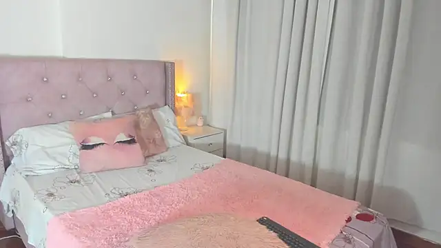 destinysweet21 online show from April 11, 2026, 11:25 am