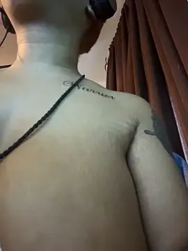 nickytheehawtie online show from March 22, 2026, 1:01 pm