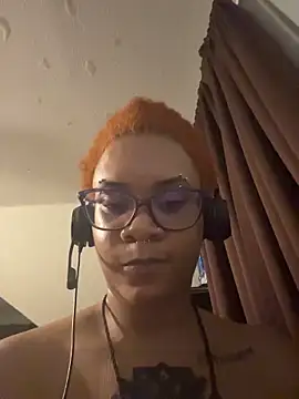 nickytheehawtie online show from March 28, 2026, 1:39 am