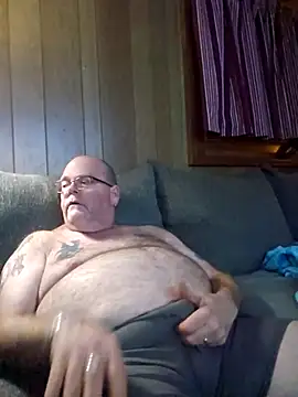 Snapshot of mrwizard4570 chatting on March 2, 2026, 6:03 am mrwizard4570 online show from March 2, 2026, 6:03 am