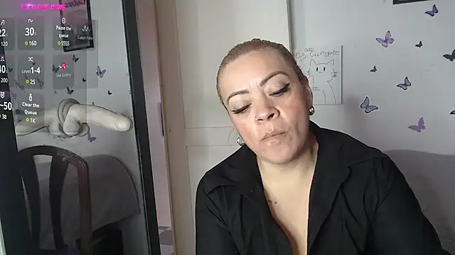 LIila28six online show from February 27, 2025, 12:23 pm