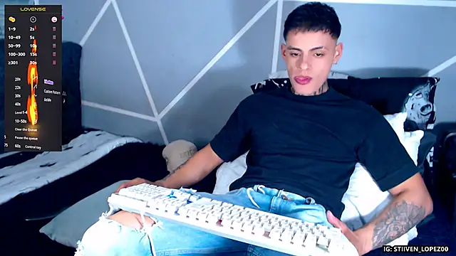 Snapshot of danilohot_19 chatting on September 28, 2025, 10:39 pm danilohot 19 online show from September 28, 2025, 10:39 pm