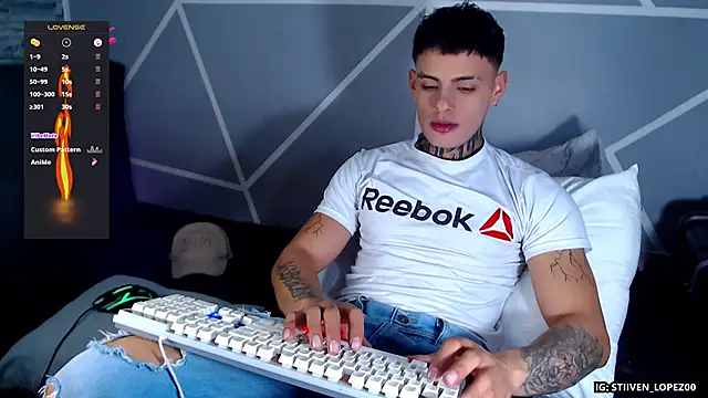 Snapshot of danilohot_19 chatting on November 14, 2025, 4:49 am danilohot 19 online show from November 14, 2025, 4:49 am