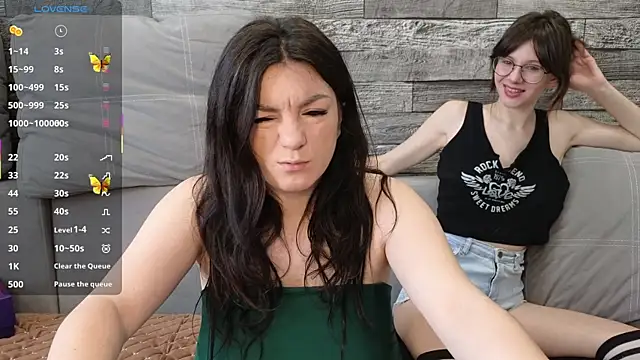 Vika loves you online show from April 20, 2026, 2:03 am