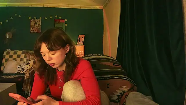 Snapshot of ClancyMorissey chatting on November 17, 2025, 8:24 pm ClancyMorissey online show from November 17, 2025, 8:24 pm