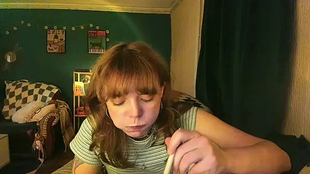 Snapshot of ClancyMorissey chatting on October 10, 2025, 6:31 pm ClancyMorissey online show from October 10, 2025, 6:31 pm