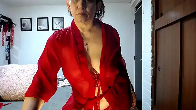 Snapshot of maturehoxx chatting on October 19, 2025, 8:22 pm maturehoxx online show from October 19, 2025, 8:22 pm