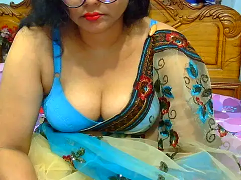Snapshot of Daneldayna chatting on April 19, 2026, 11:11 am Daneldayna online show from April 19, 2026, 11:11 am