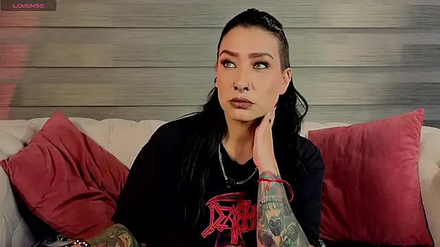  kelly hous36 online show from March 7, 2026, 1:16 pm