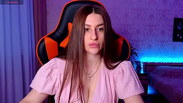 Elishka  online show from March 25, 2026, 4:39 pm