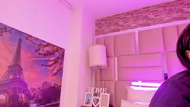 ShaniaBrownn online show from February 24, 2026, 7:48 pm