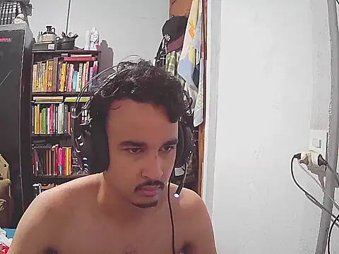 Crispsz13 online show from October 11, 2025, 5:36 pm