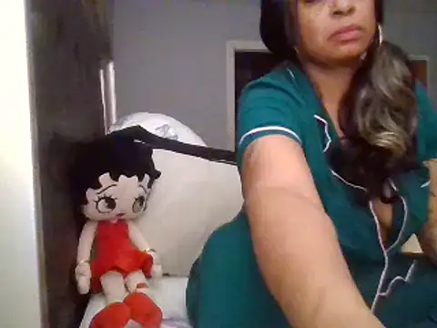 MSweetLindaParks online show from January 29, 2025, 8:18 am
