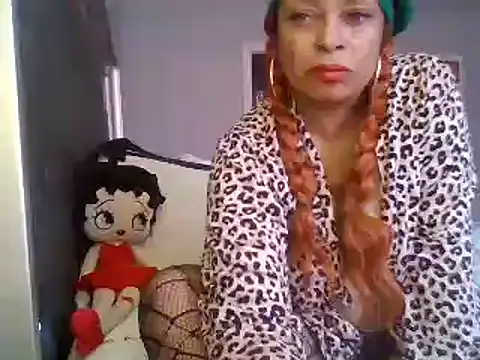 MSweetLindaParks online show from March 22, 2025, 3:31 pm