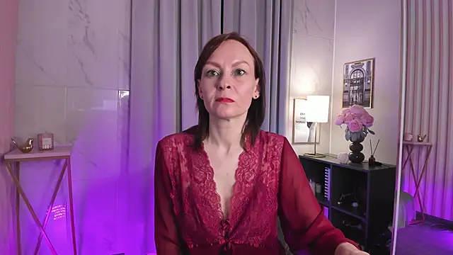 NikaGentle online show from May 31, 2026, 5:46 am
