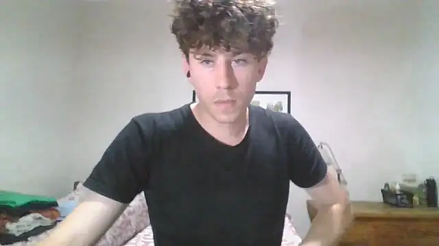 Snapshot of saint_not chatting on November 14, 2025, 4:10 pm saint not online show from November 14, 2025, 4:10 pm