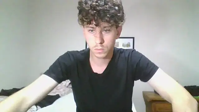 Snapshot of saint_not chatting on October 14, 2025, 10:31 pm saint not online show from October 14, 2025, 10:31 pm