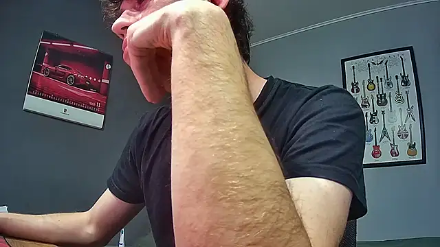 Snapshot of saint_not chatting on October 9, 2025, 9:48 pm saint not online show from October 9, 2025, 9:48 pm