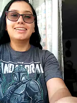LauraRuiz1 online show from September 11, 2025, 3:12 pm