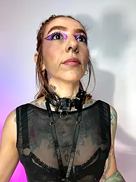 Evangelyne 1 online show from October 22, 2025, 3:55 pm