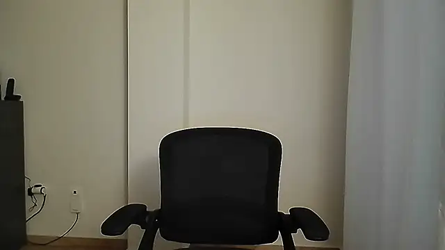 Sanada hot online show from October 10, 2025, 7:09 am