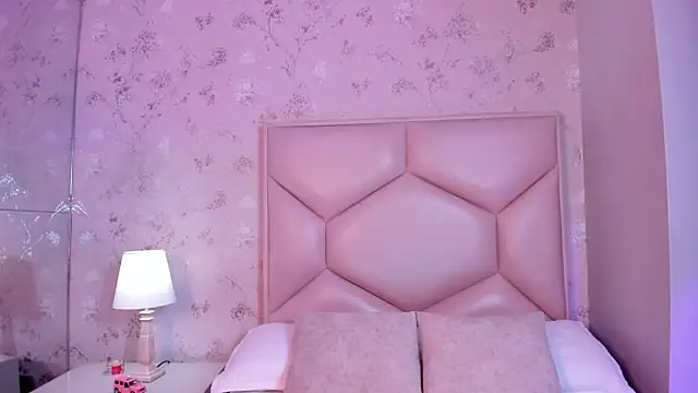 Snapshot of ambar_sullivan chatting on October 16, 2025, 11:40 am ambar sullivan online show from October 16, 2025, 11:40 am