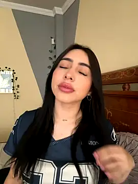 Snapshot of isabella_jade chatting on October 20, 2025, 1:22 pm isabella jade online show from October 20, 2025, 1:22 pm