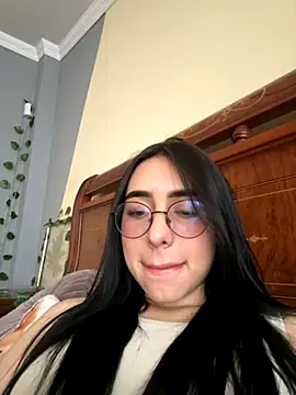 isabella jade online show from September 26, 2025, 1:29 pm