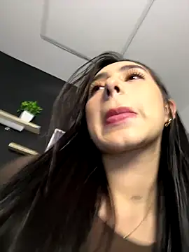 Snapshot of isabella_jade chatting on November 22, 2025, 1:04 am isabella jade online show from November 22, 2025, 1:04 am