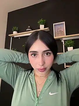 Snapshot of isabella_jade chatting on February 24, 2026, 9:26 pm isabella jade online show from February 24, 2026, 9:26 pm