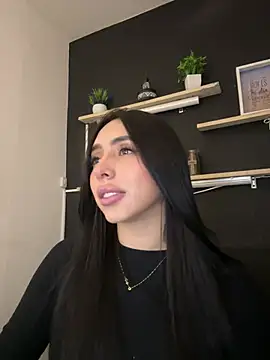 Snapshot of isabella_jade chatting on February 19, 2026, 10:29 pm isabella jade online show from February 19, 2026, 10:29 pm