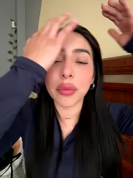 Snapshot of isabella_jade chatting on October 15, 2025, 2:25 pm isabella jade online show from October 15, 2025, 2:25 pm