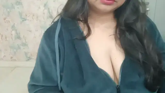 Snapshot of yoursnishaa chatting on February 6, 2026, 7:26 am yoursnishaa online show from February 6, 2026, 7:26 am