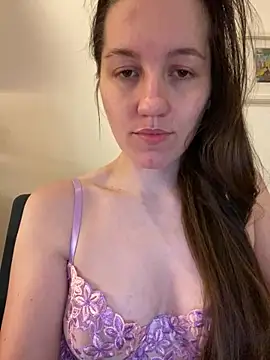 Nicole-Ray online show from November 8, 2025, 2:53 pm