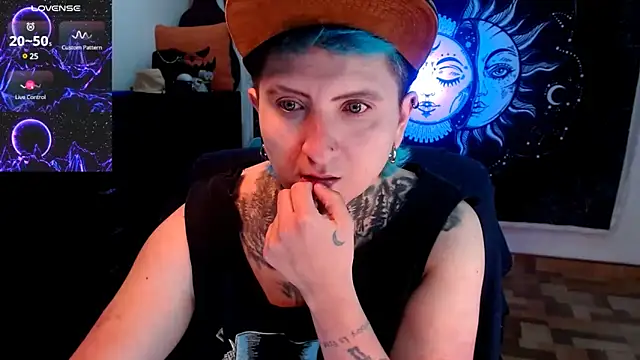 Marieblueeyes online show from February 19, 2025, 2:33 am