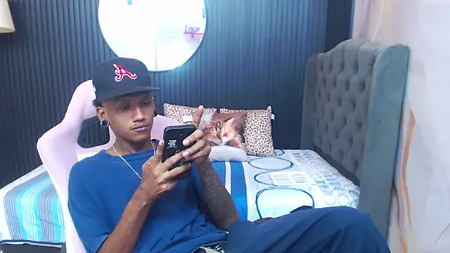 Snapshot of ManSant chatting on May 24, 2026, 4:07 pm ManSant online show from May 24, 2026, 4:07 pm