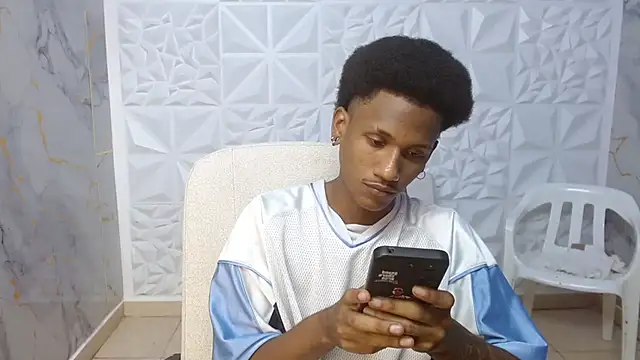 Snapshot of ManSant chatting on May 7, 2026, 2:53 pm ManSant online show from May 7, 2026, 2:53 pm