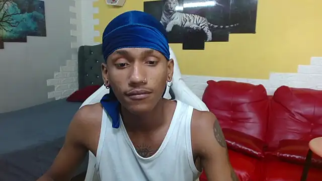 Snapshot of ManSant chatting on May 6, 2026, 3:16 pm ManSant online show from May 6, 2026, 3:16 pm
