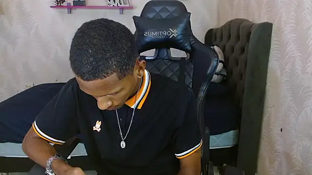 ManSant online show from October 13, 2025, 7:26 pm