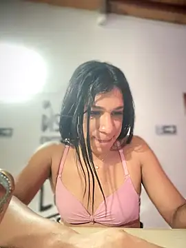 Ashly Miller online show from January 5, 2026, 7:50 pm