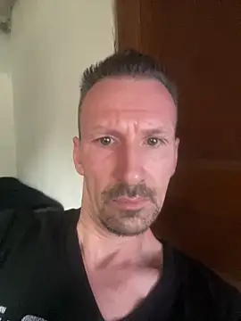 Snapshot of Jottard chatting on April 10, 2026, 3:52 pm Jottard online show from April 10, 2026, 3:52 pm