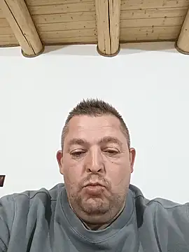 Snapshot of Borisache chatting on October 22, 2025, 4:39 pm Borisache online show from October 22, 2025, 4:39 pm